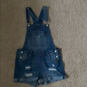 Overall shorts